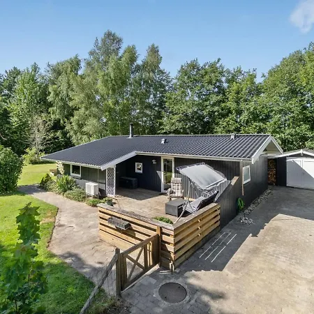 Maiken - 1-5km From The Sea In Sealand By Interhome *