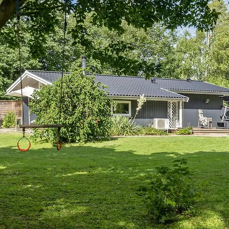 Maiken - 1-5km From The Sea By Interhome *